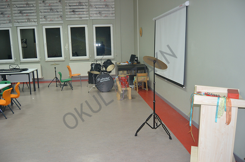 Atabek Koleji,Ayışığı Okul Donanımları,Ayışığı Eğitim Araçları